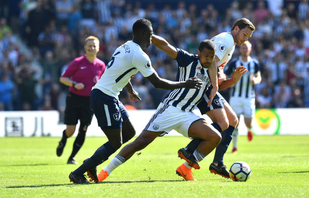 沉着冷静地 沉着冷静地