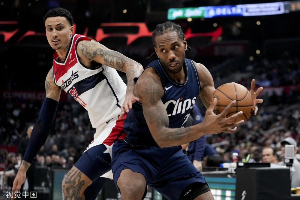 出往往与球 出往往与球