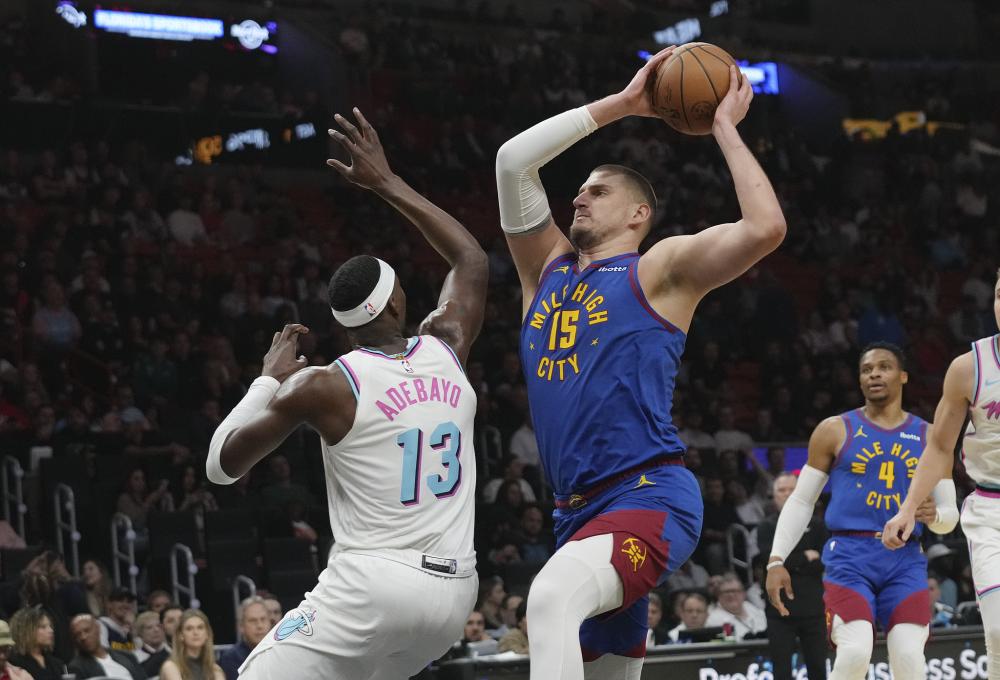 胡金秋冷静 胡金秋冷静